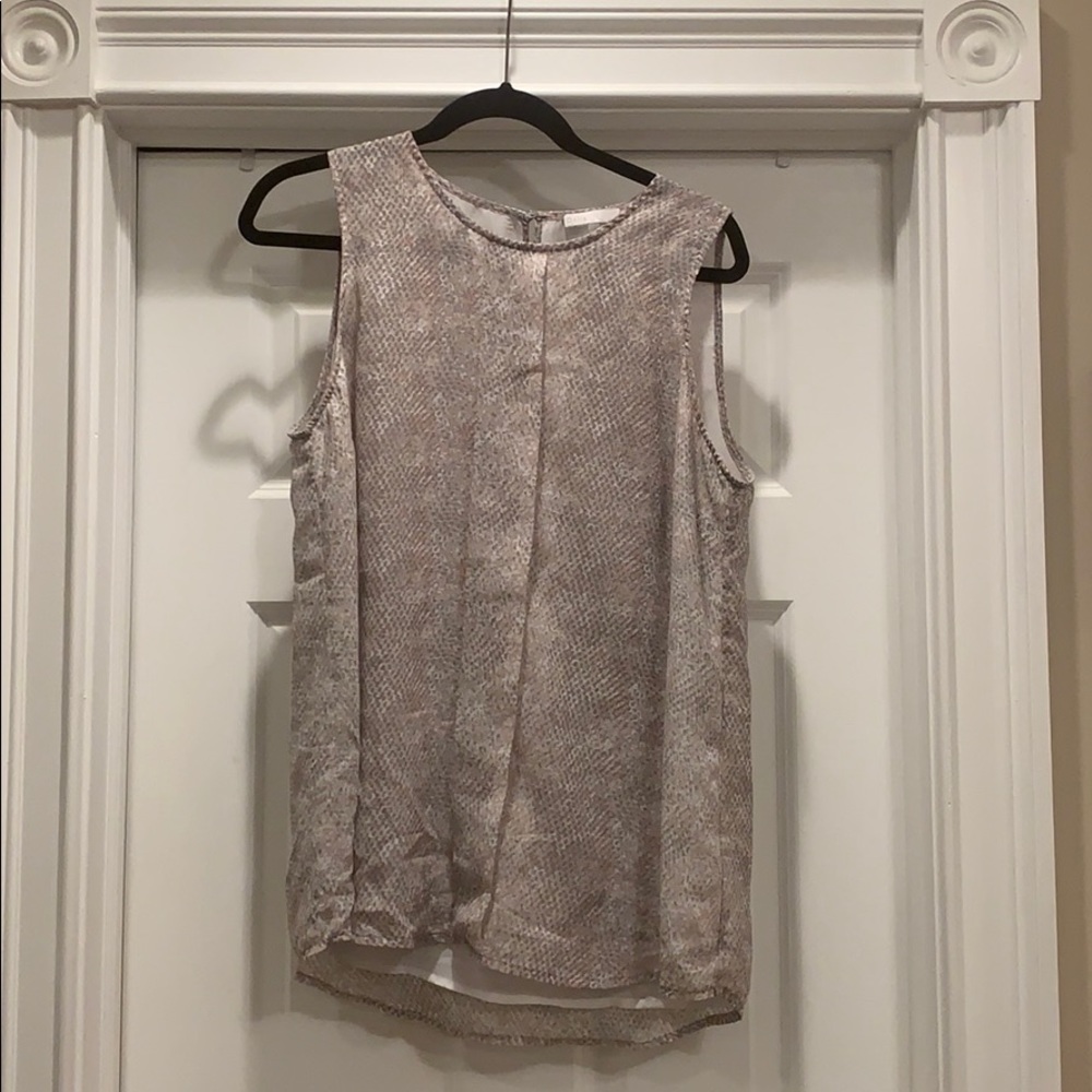 Women’s sleeveless top grey w/ white & pink accent